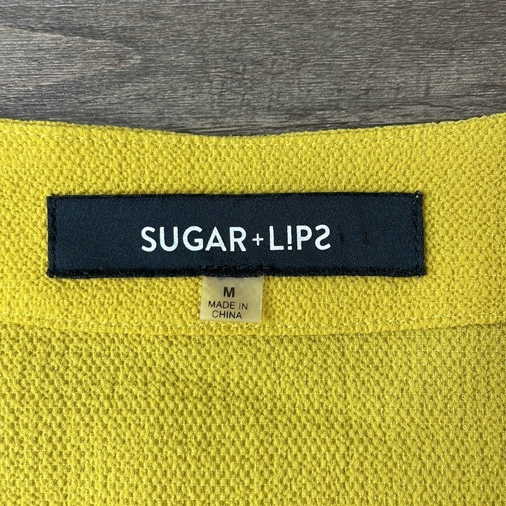 SugarLips Women’s Yellow V Neck Blouse with Butterfly Style Sleeves, size medium - Picture 2 of 9